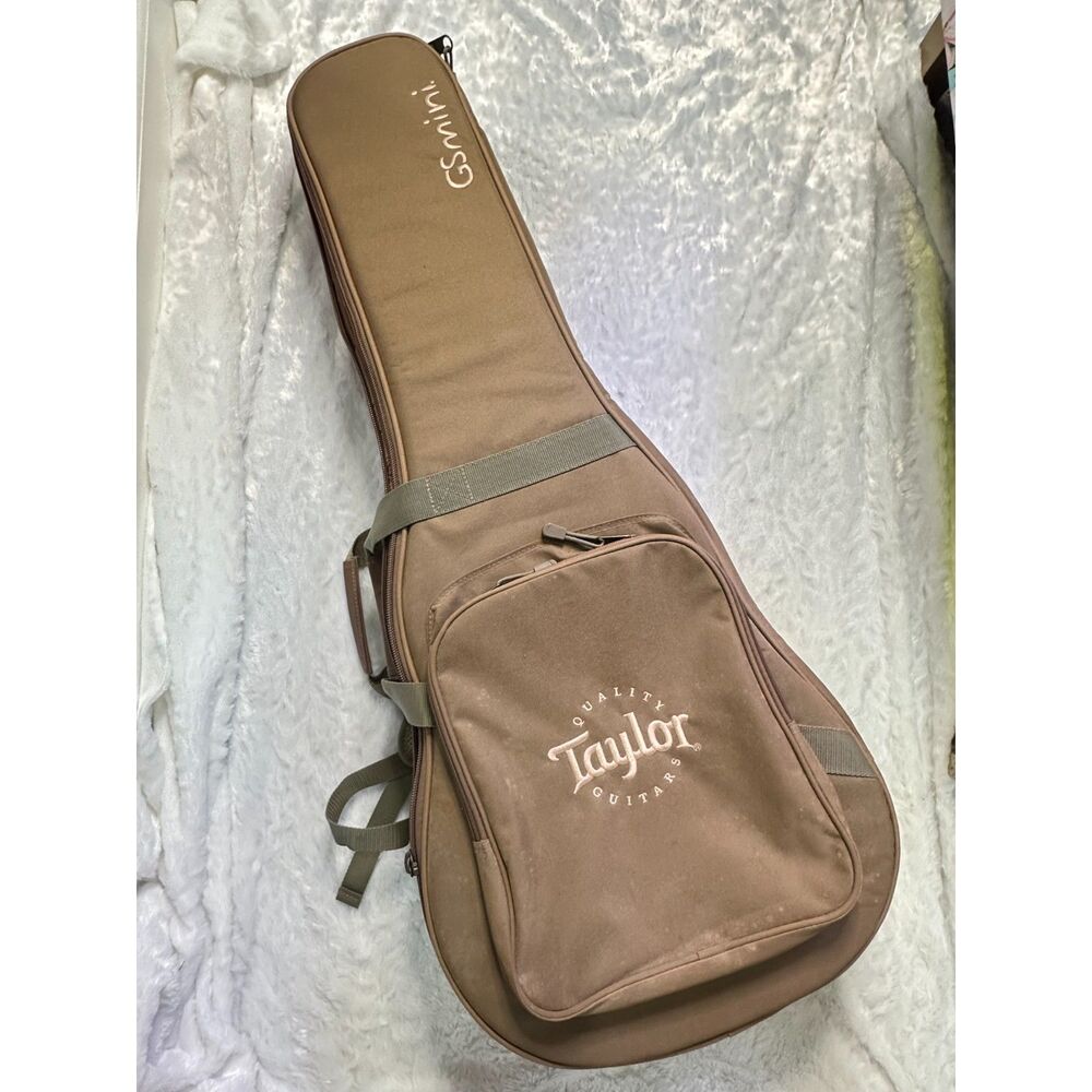 Taylor Gig Bag, Academy/Big Baby Excellent Cond Preloved